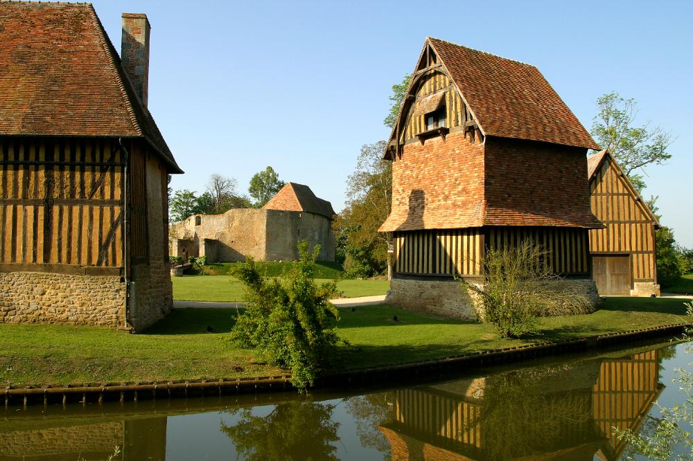 Basse-cour du château