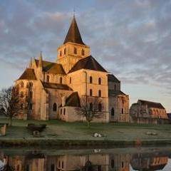Le rôle des abbayes au Moyen-Âge et la vie dans une abbaye